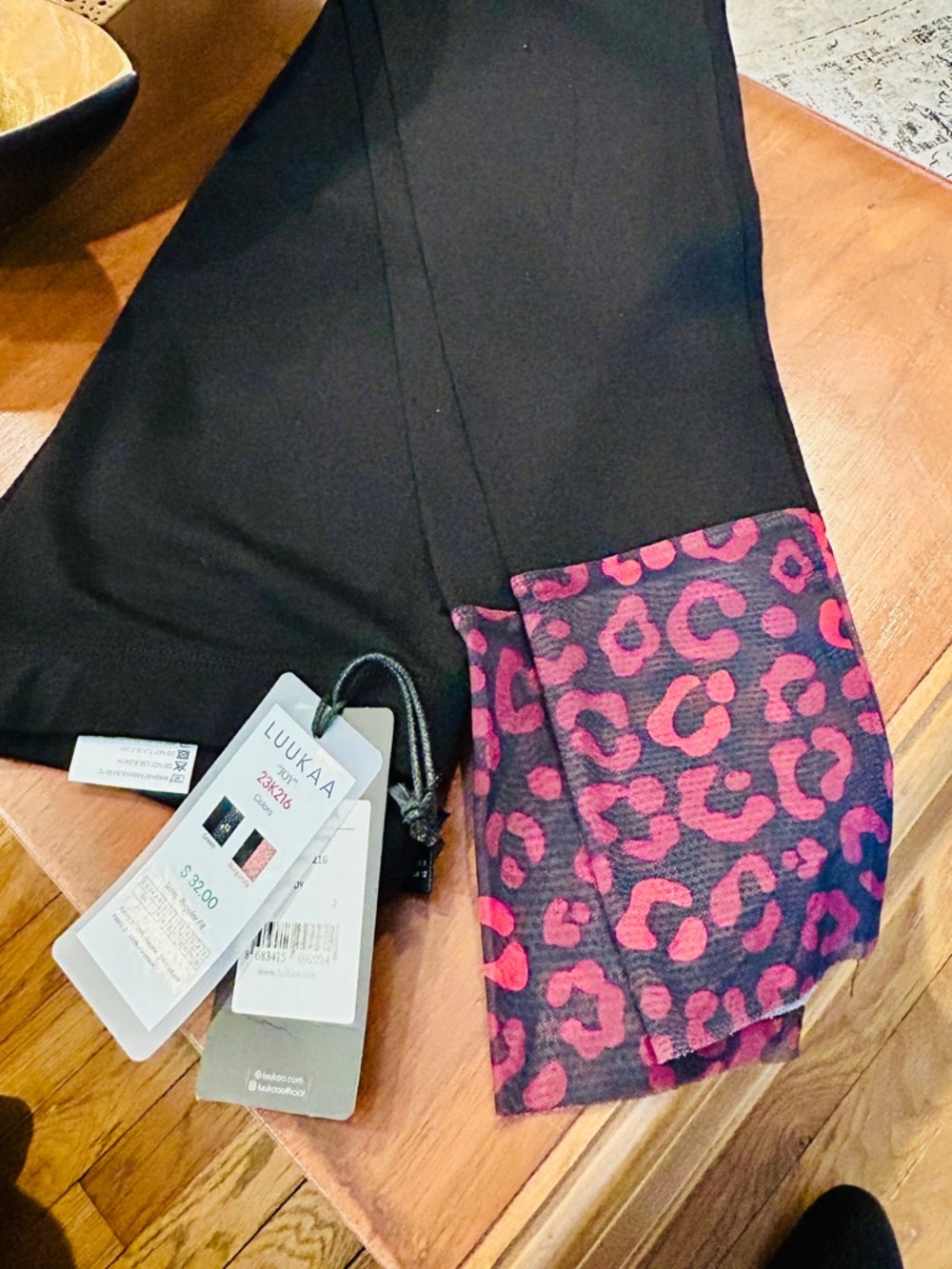 Luukaa Black Leggings with Green and Burgundy Leopard Cuffs